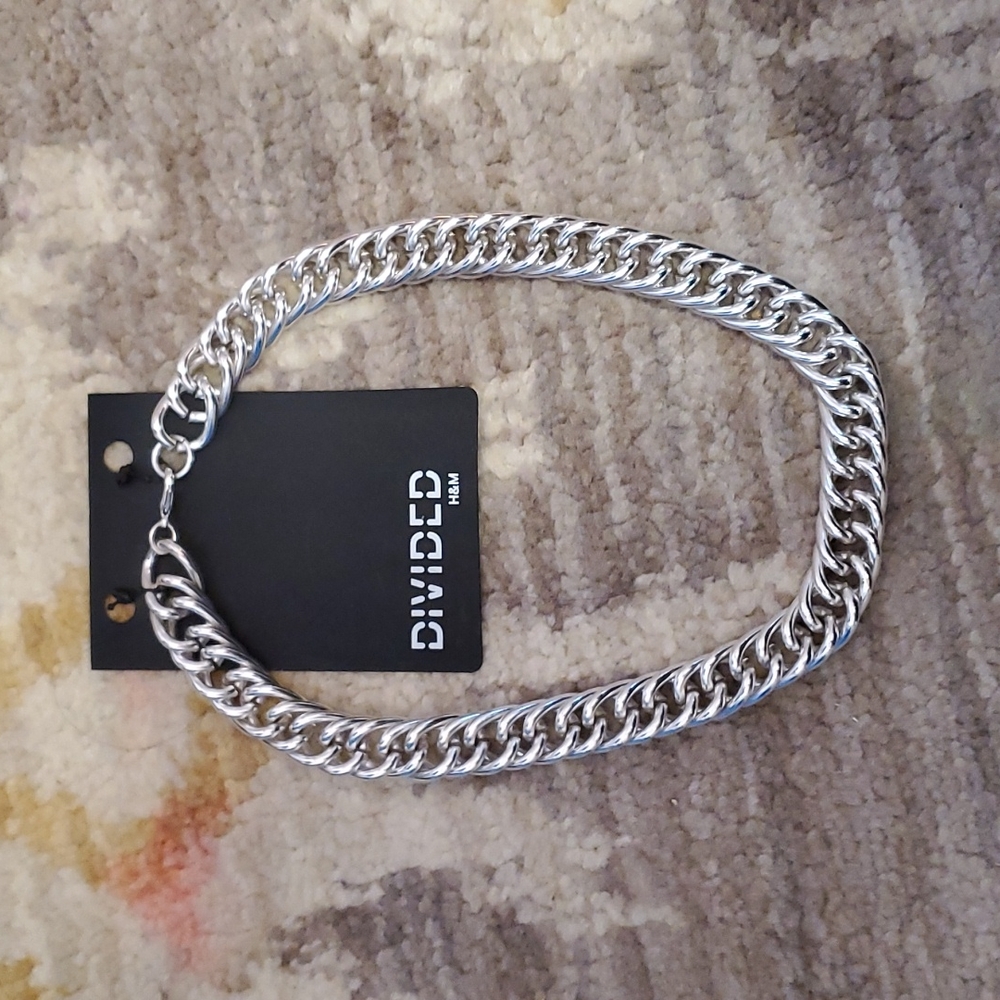 Silver necklace